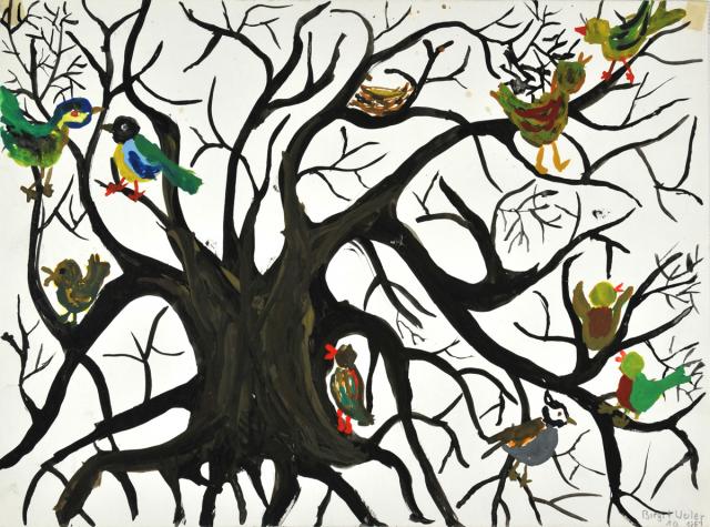 Alter Baum mit Vögeln